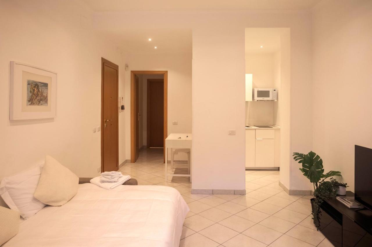 Iv House Rom